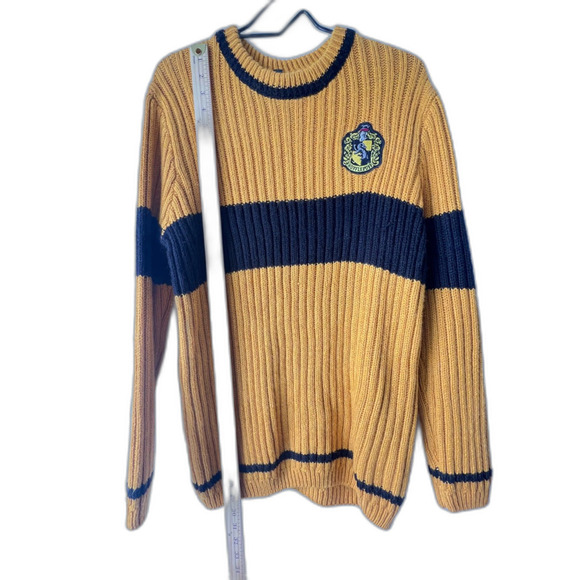 Harry Potter Hogwarts Hufflepuff Quidditch Lambwool Crew Neck Sweater XL - Picture 7 of 14
